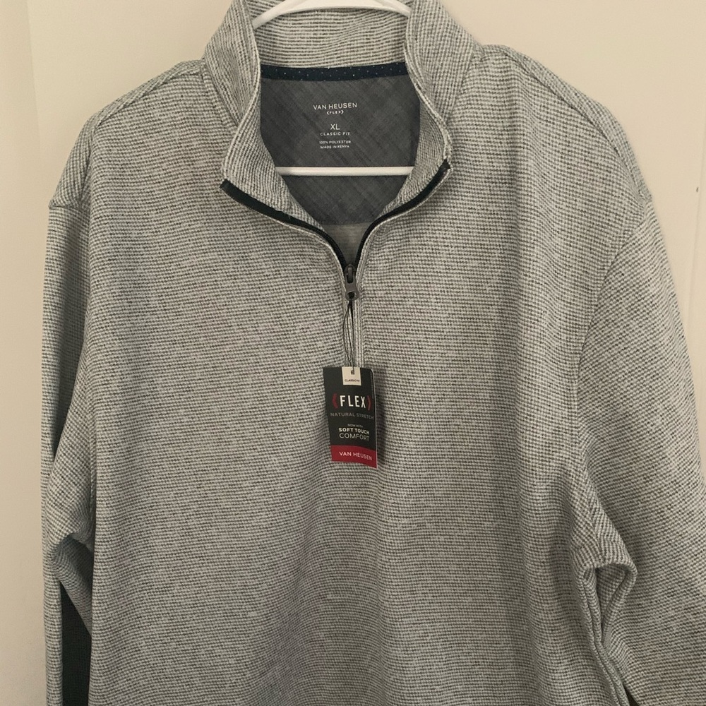 Van Heusen pull over